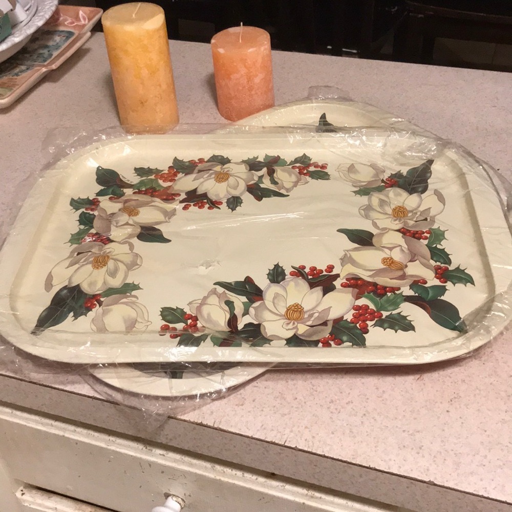 1995 large Magnolia Xmas trays